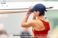 Helen Tompkins of the USA LW4x has a considerable amount of muscle definition - Click for full-size image!